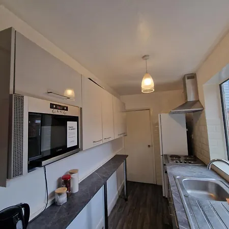 Nice Living Serviced Accommodations 10 Coventry Exterior photo