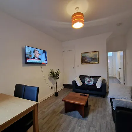 Nice Living Serviced Accommodations 10 Coventry Exterior photo