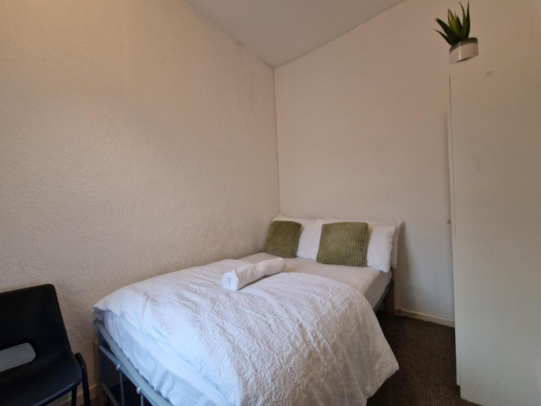 Living Serviced 10 * Ковентри